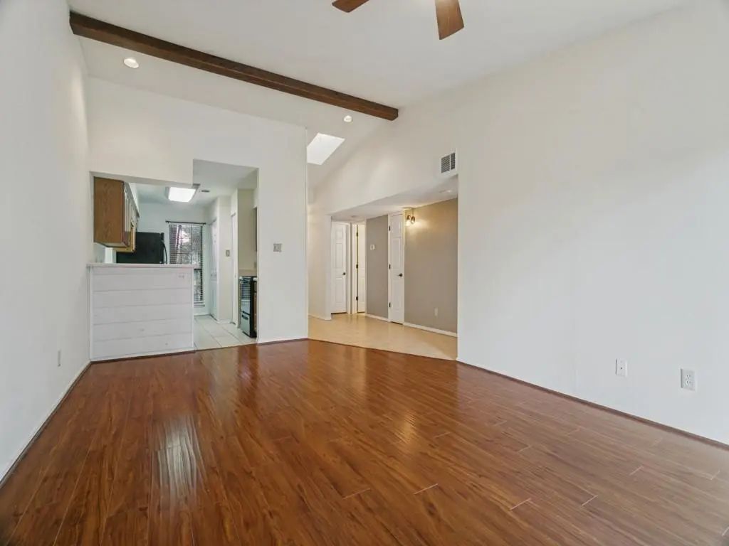 358 W Harwood Road G, Hurst