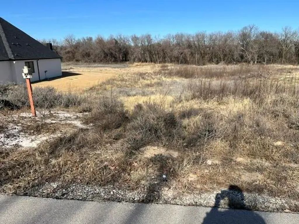 1014 Glenoaks Drive, Weatherford
