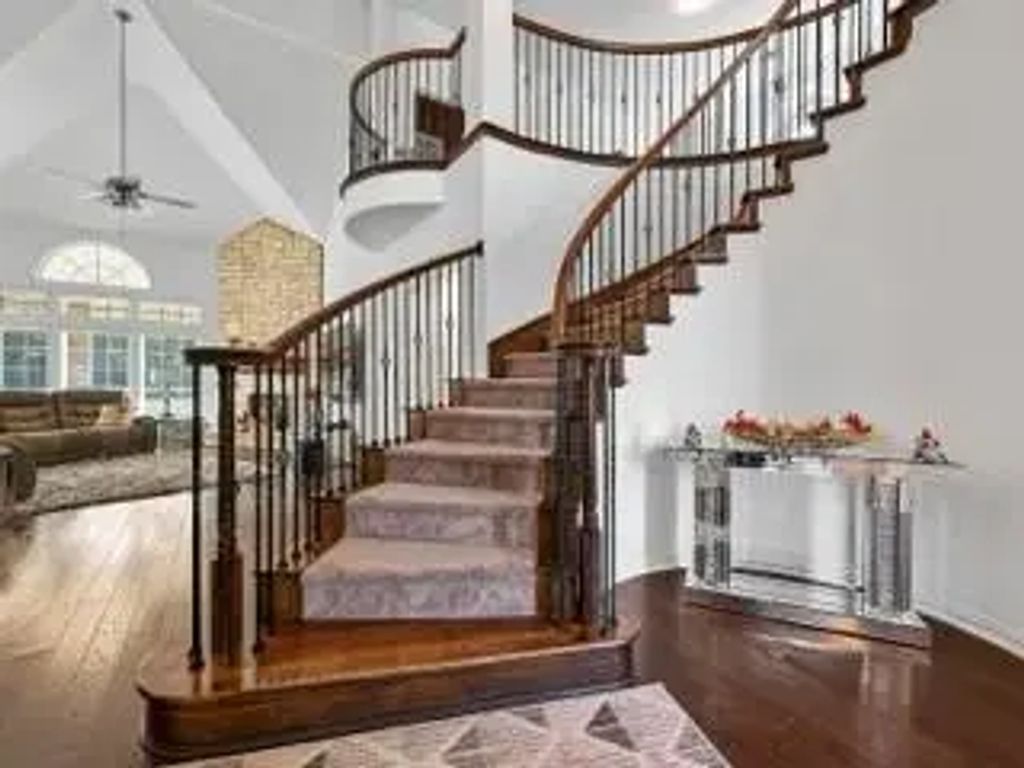 416 Shadow Creek Drive, DeSoto