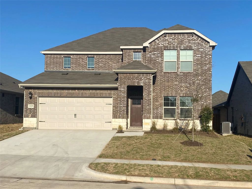 2129 Mustang Way, Seagoville