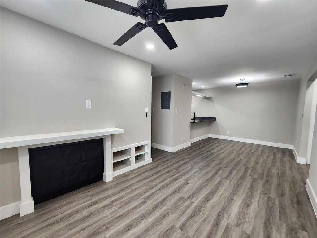 2200 E Trinity Mills Road 201, Carrollton