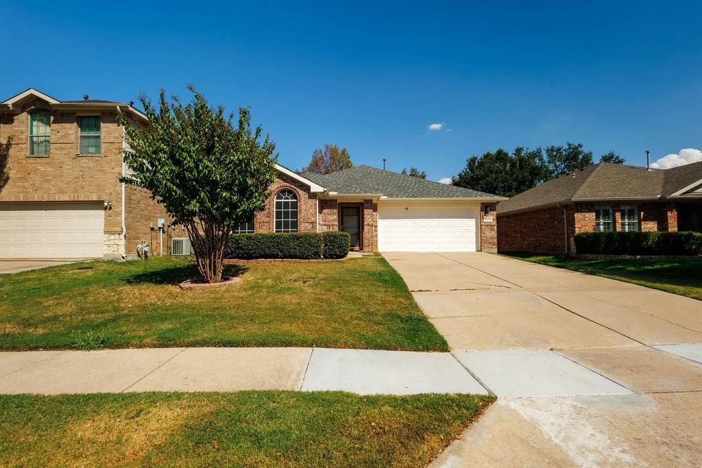 5408 Shepherd Place, Flower Mound