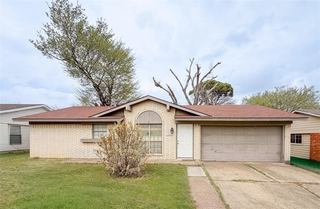 1225 Palisades Drive, Lewisville