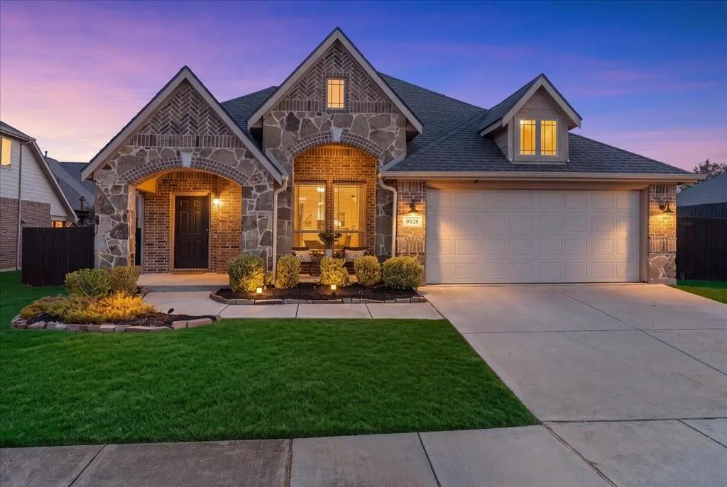 9328 Amistad Lane, Denton