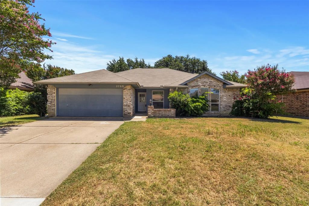 2709 Typhon Drive, Grand Prairie
