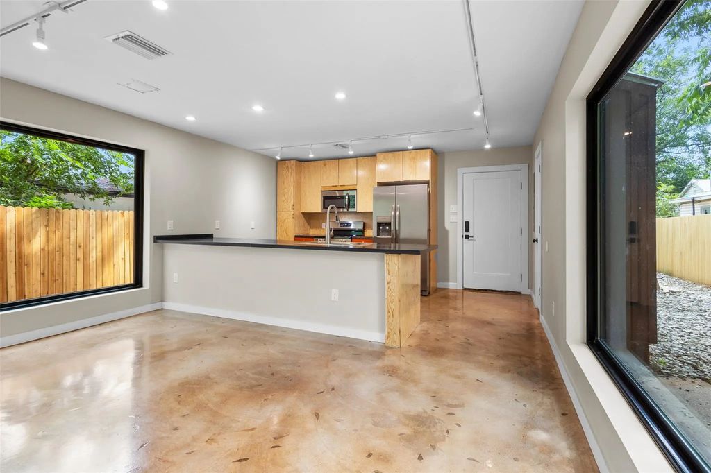 957 Woods Avenue, Fort Worth