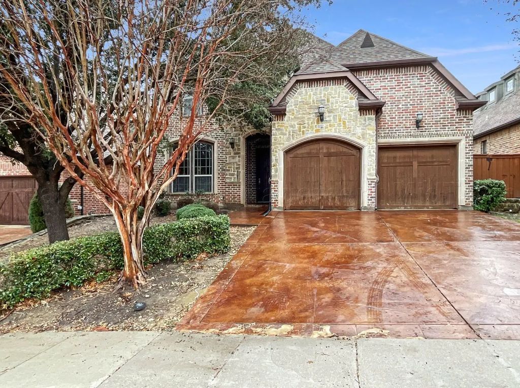2101 S Hill Drive, Irving