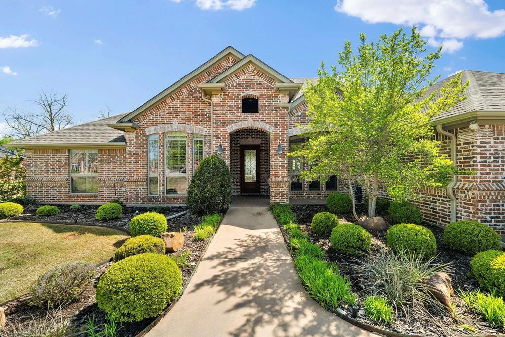 5609 Flagstick Drive, Granbury