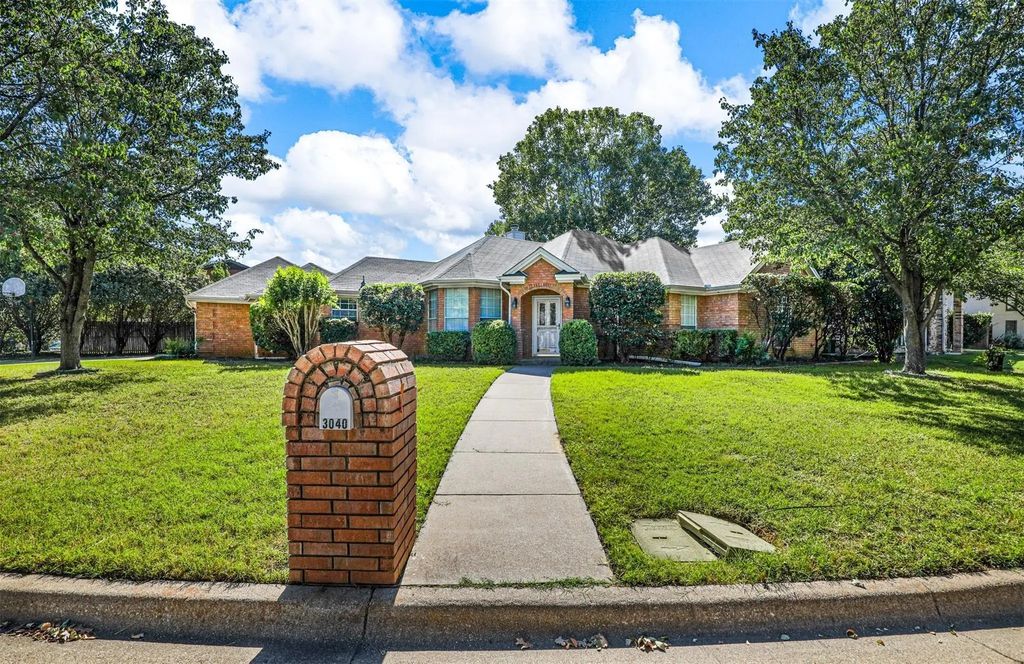 3040 Flamingo Circle, Southlake