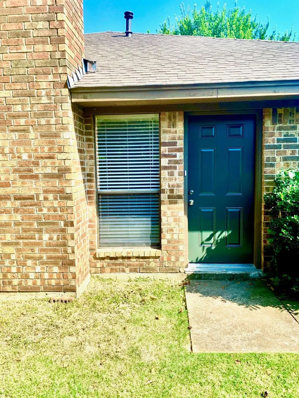 2305 Kingsford Court, Arlington