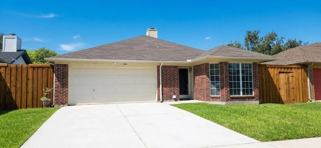7004 Snowivy Court, Arlington