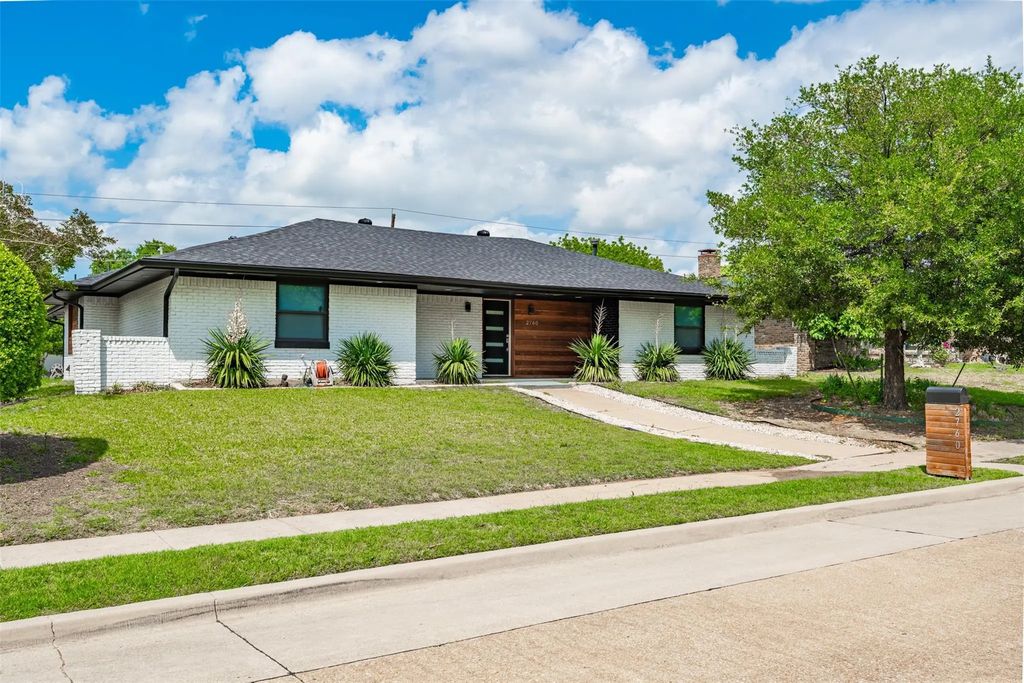 2760 N Hillbrier Circle, Plano