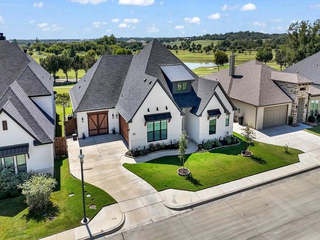 1217 Crown Valley Drive, Weatherford
