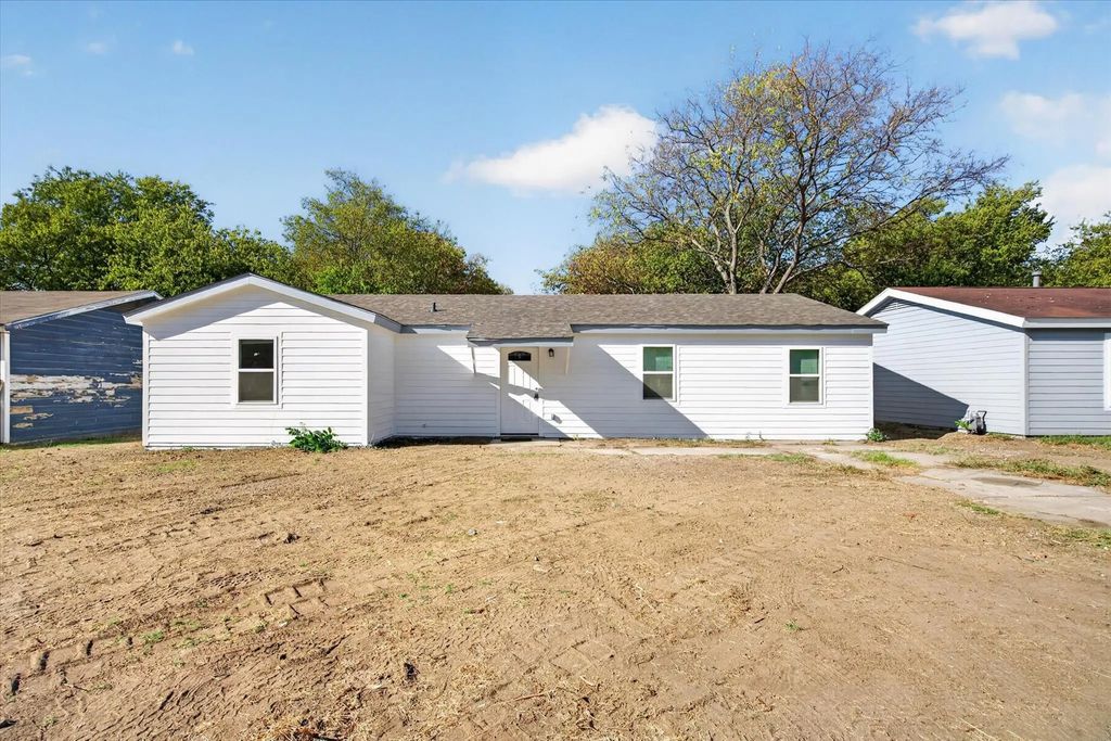 537 Nw King Street, Burleson