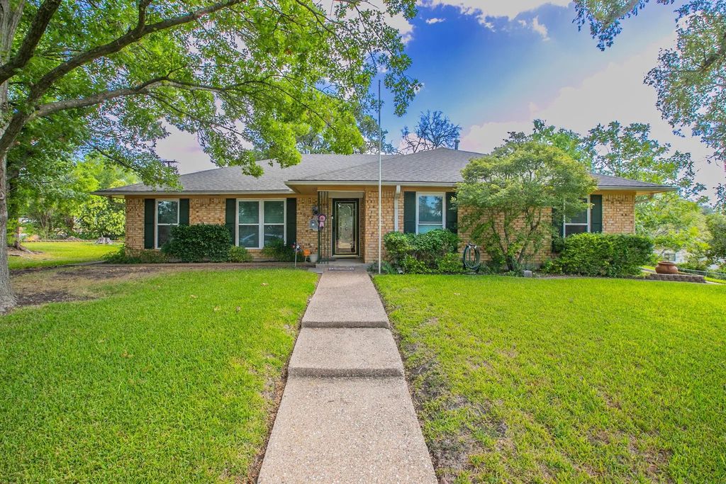1033 Rambler Drive, Waco