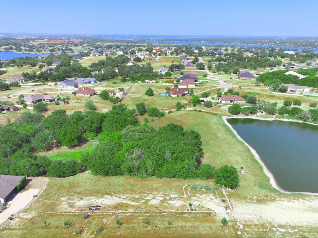 1210 Bentwater Parkway, Granbury
