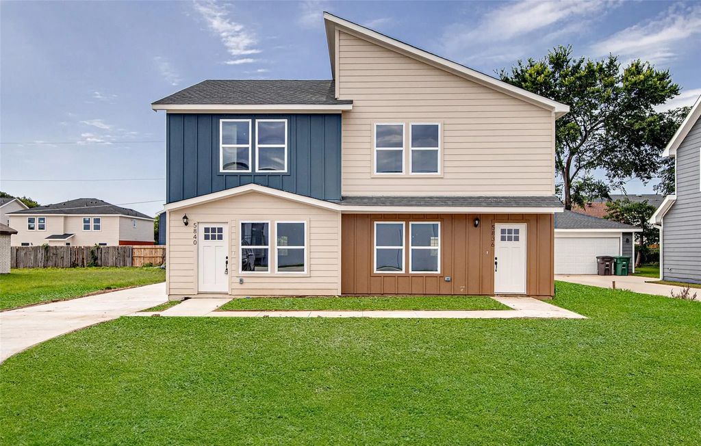 5836/5840 Eastland Street, Fort Worth