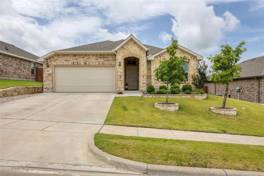 1825 Agarito Drive, Weatherford