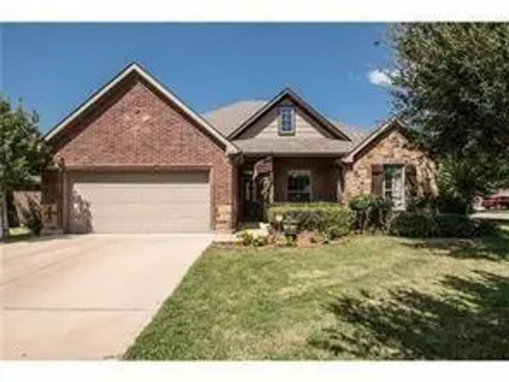 500 Leatherman Drive, Saginaw