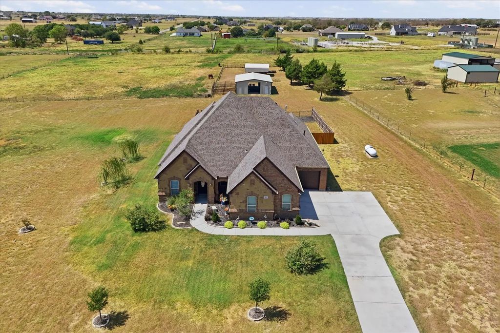 453 Kincannon Lane, Rhome