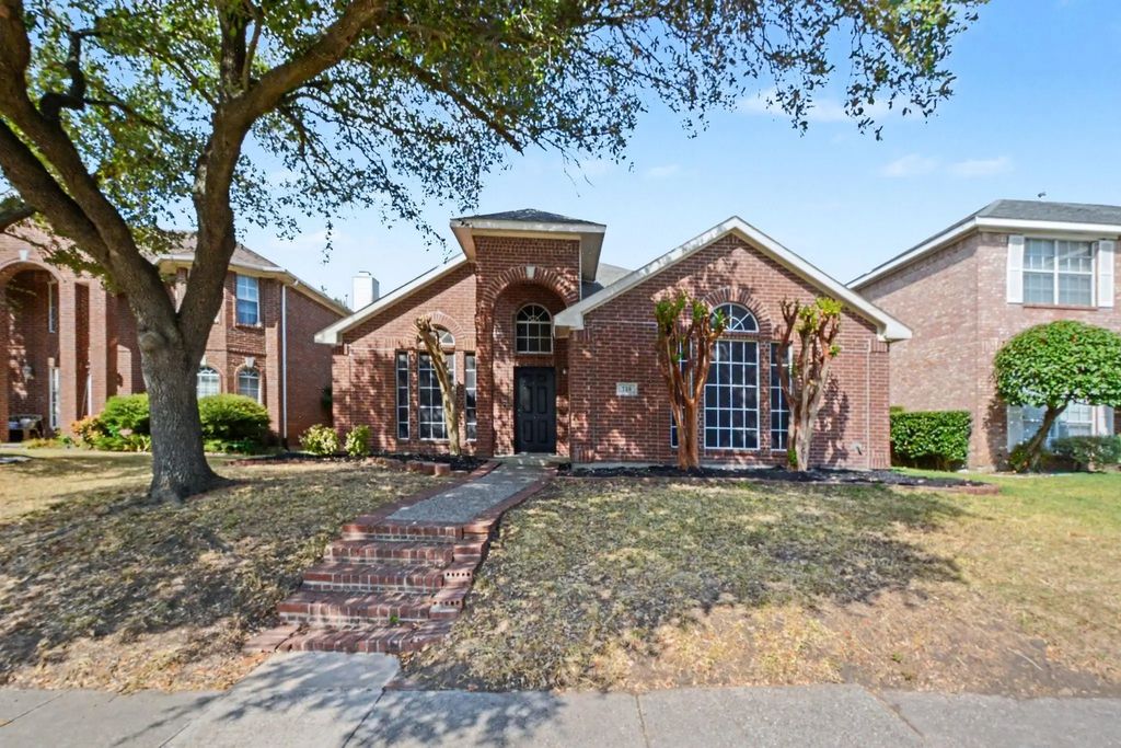 736 Fairlawn Street, Allen