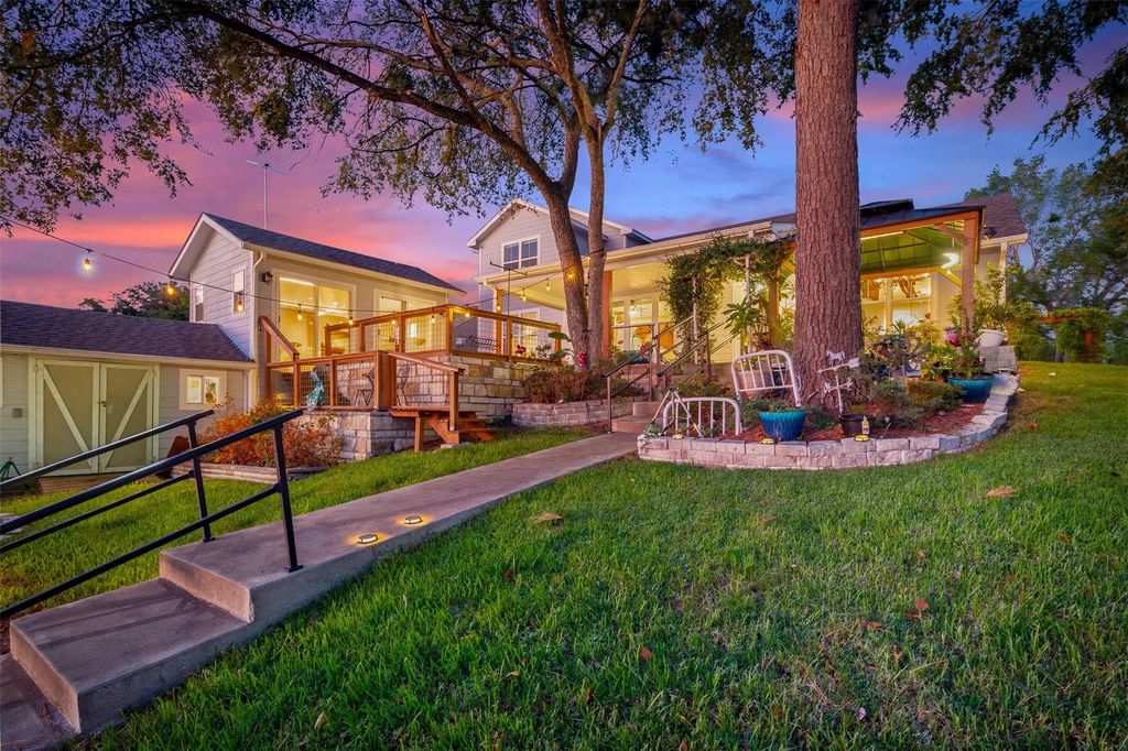 122 Redondo Drive, Gun Barrel City