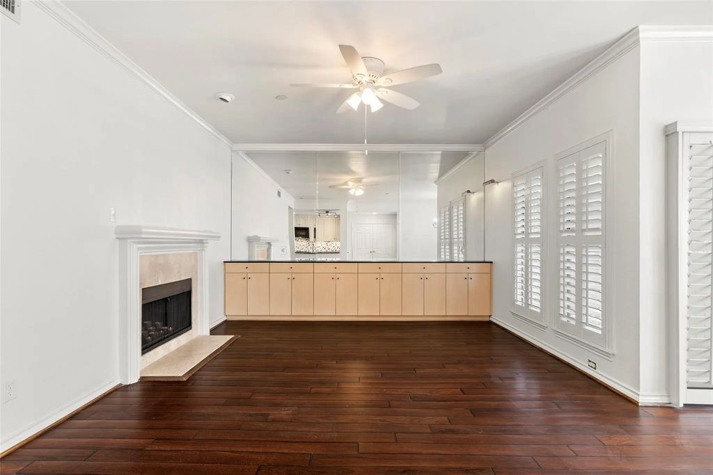 8610 Turtle Creek Boulevard 208, Dallas