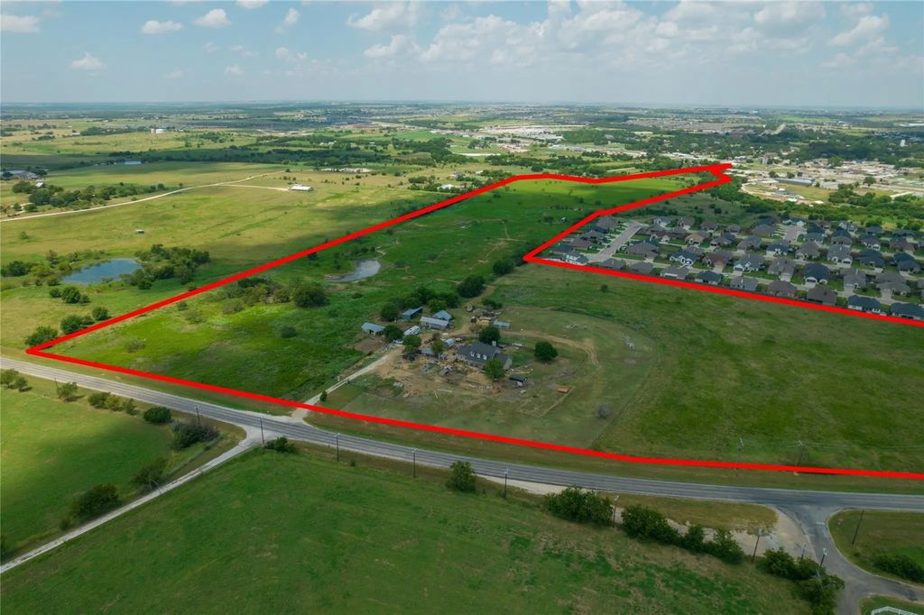 9501 Fm 2331, Godley