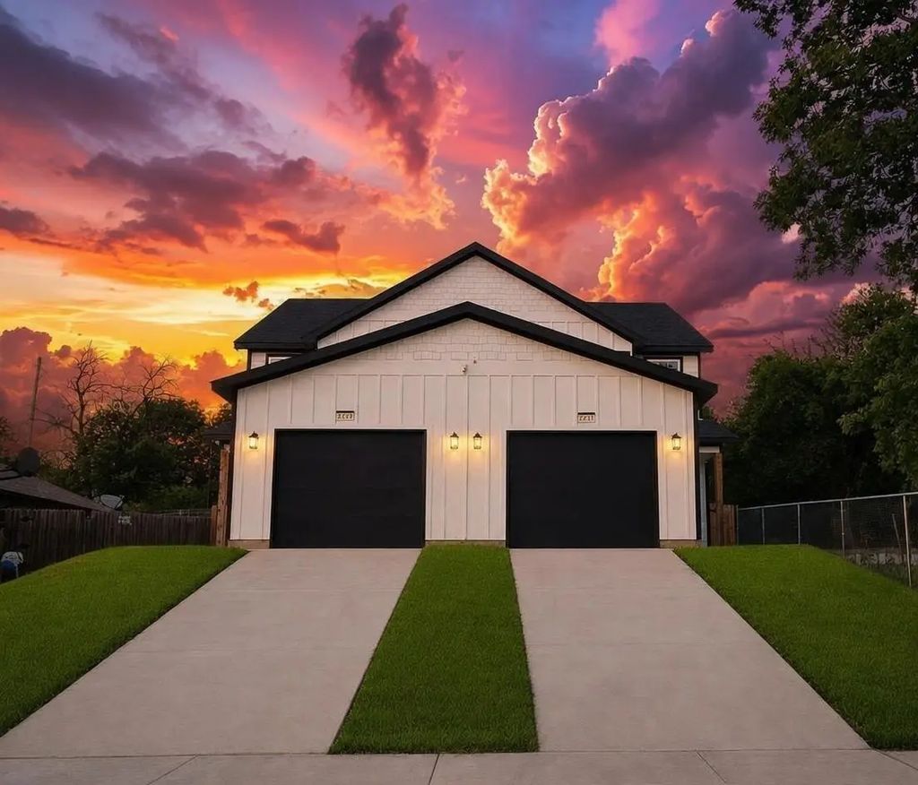 2211 Brookes Street, Fort Worth
