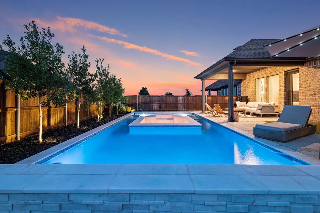 1625 Windflower Drive, Aubrey
