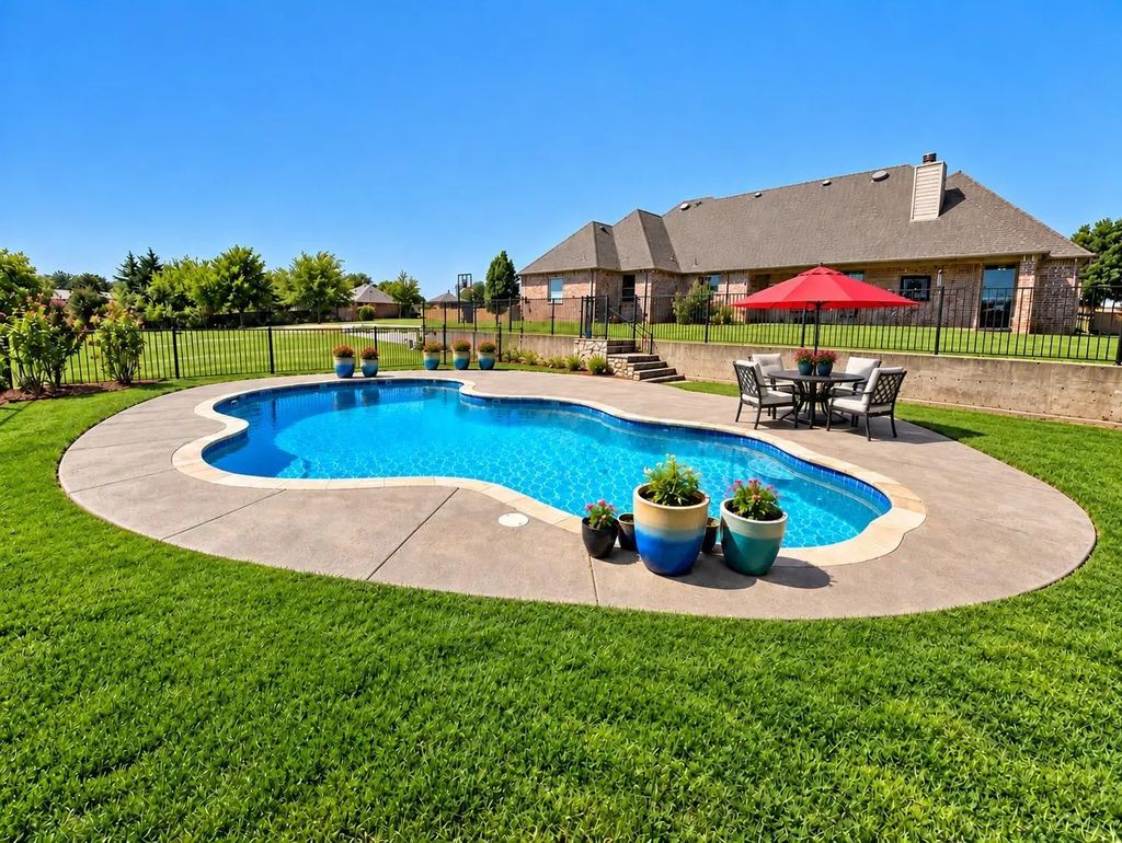 3707 Heatherwood Lane, Sherman