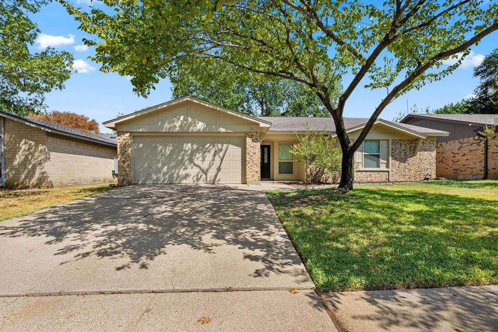 2507 Mardell Drive, Arlington