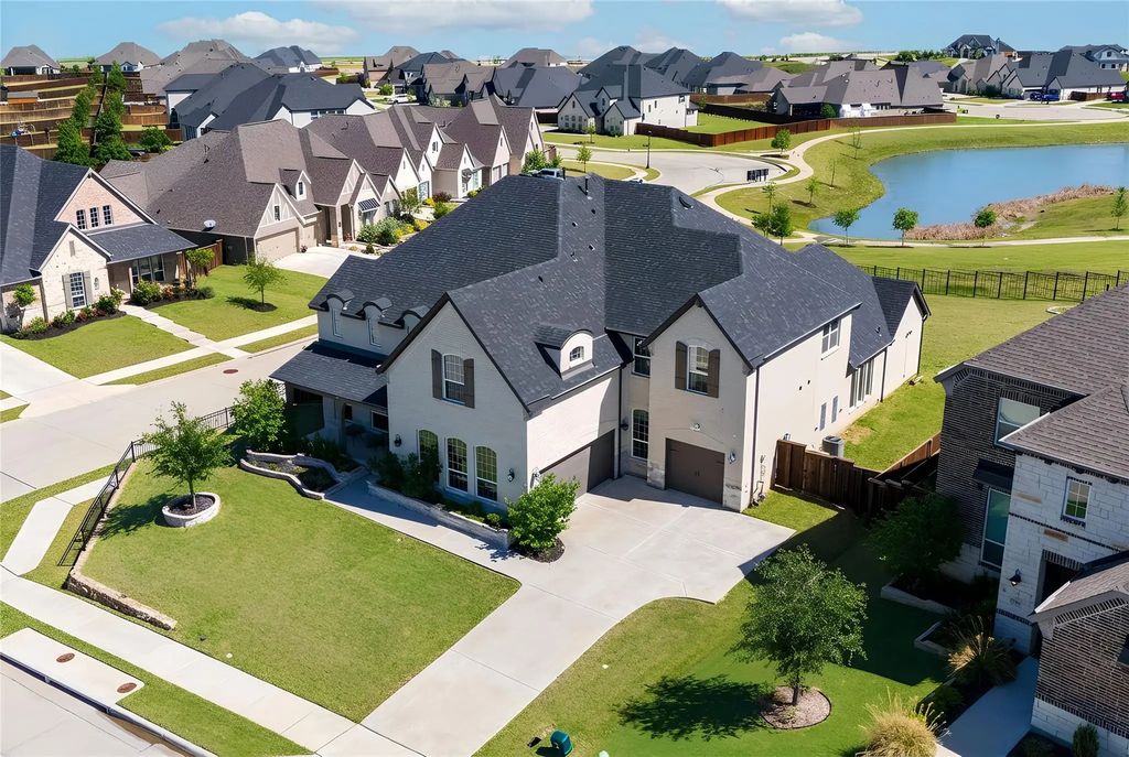 2037 Waterleaf Road, Haslet