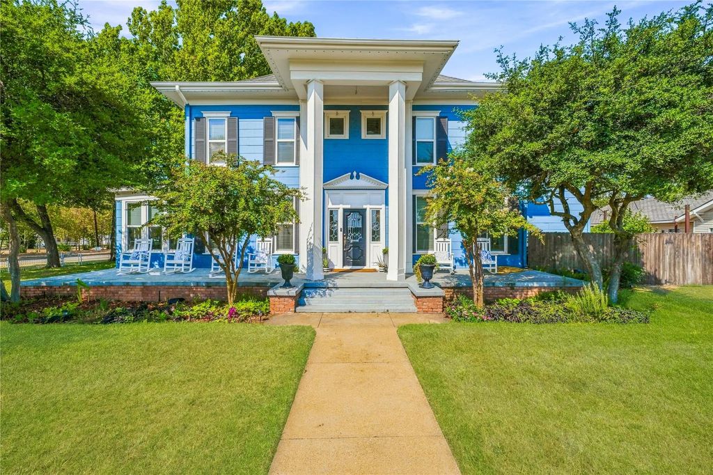 730 Virginia Street, Graham