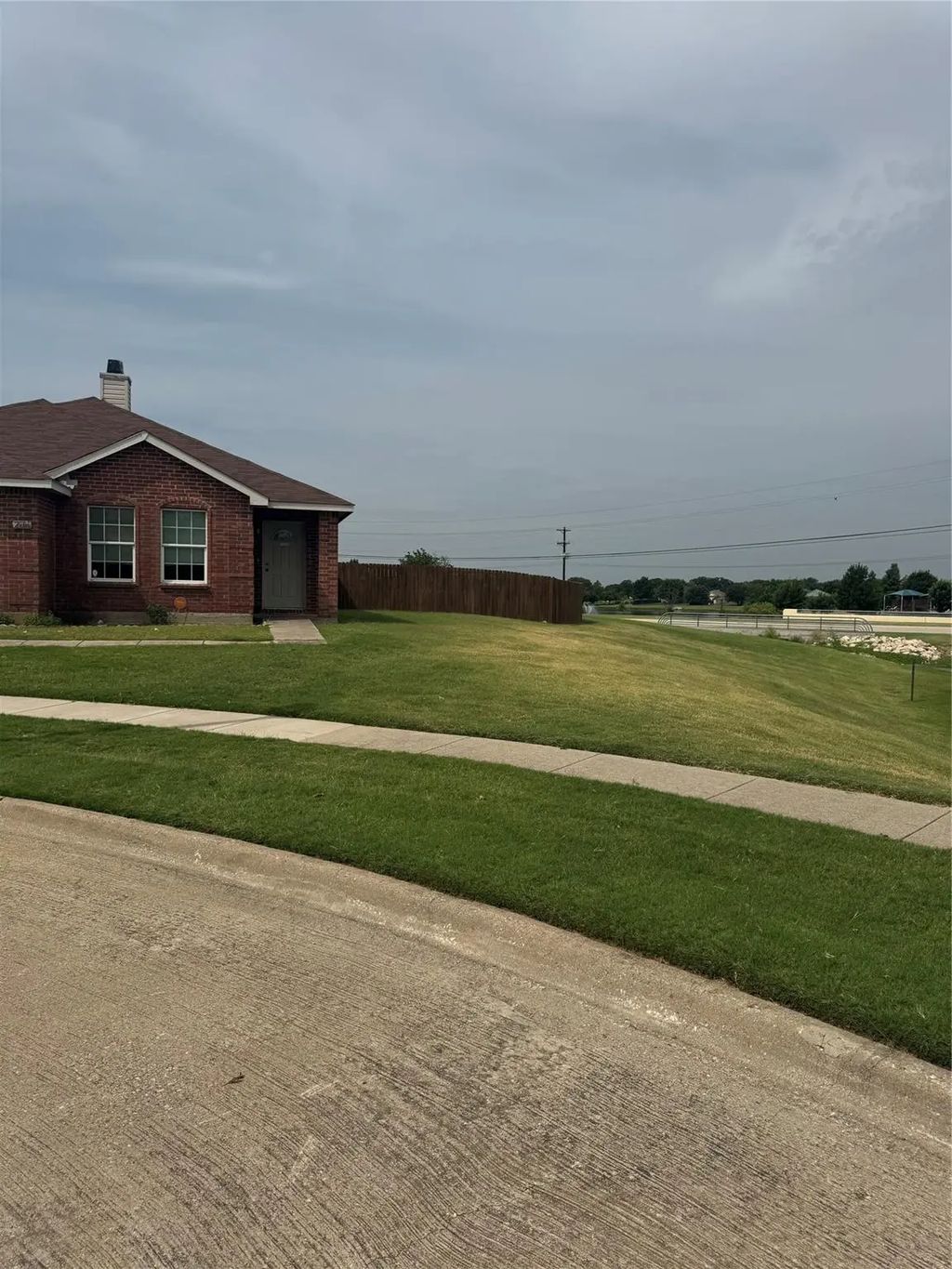 2806 Lonesome Trail, Denton