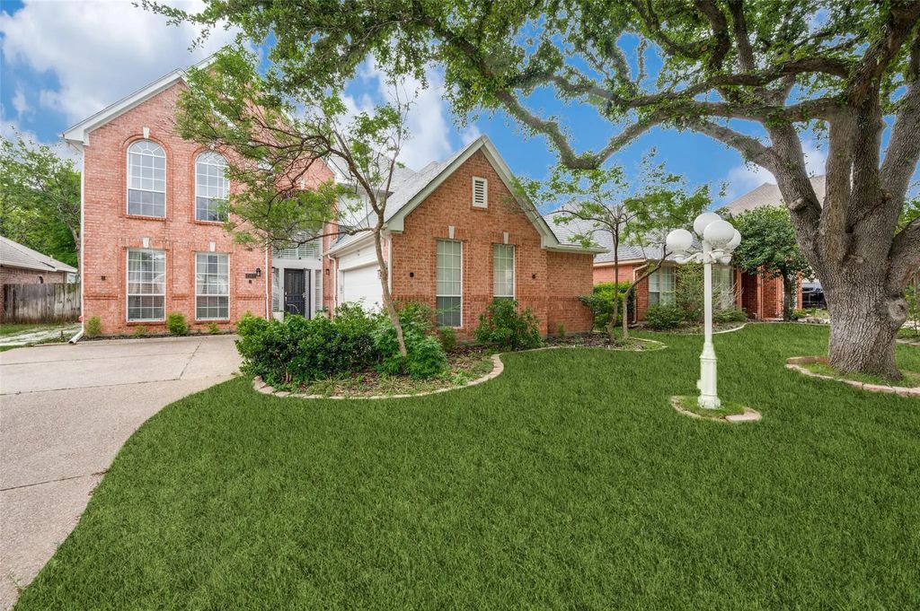 2106 Hunter Place Lane, Arlington