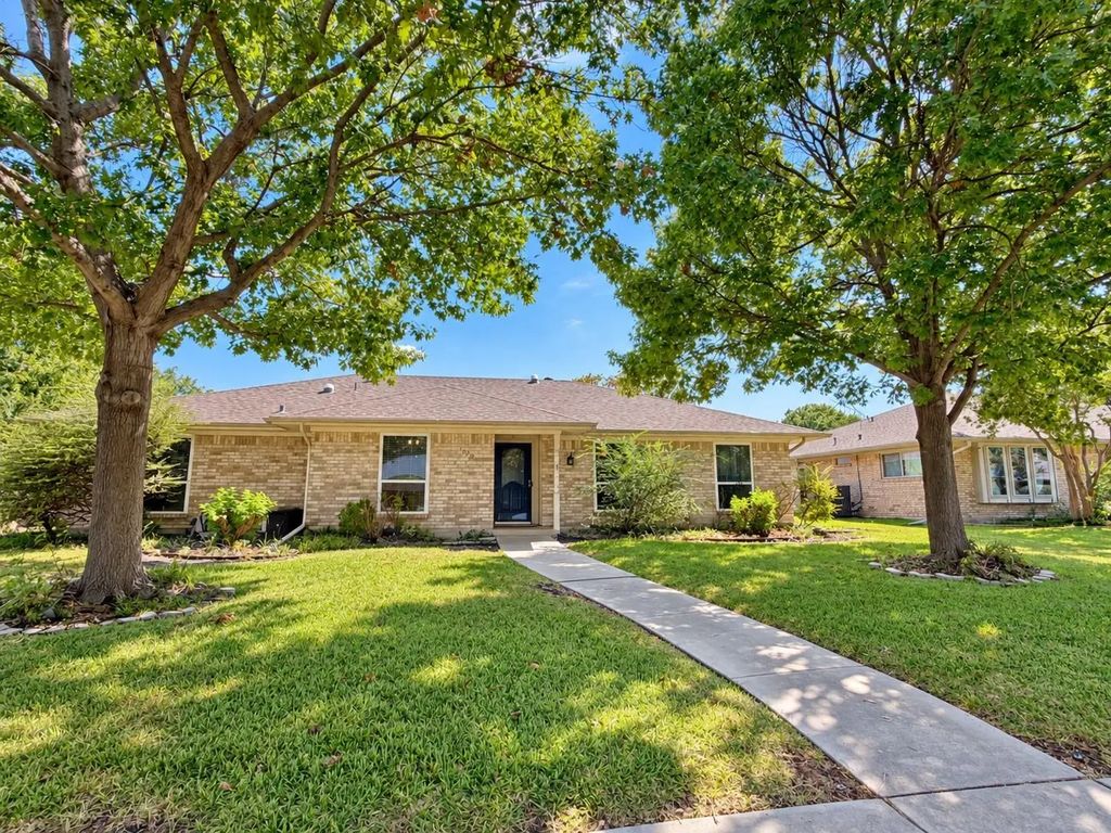 1920 Tampico Drive, Plano