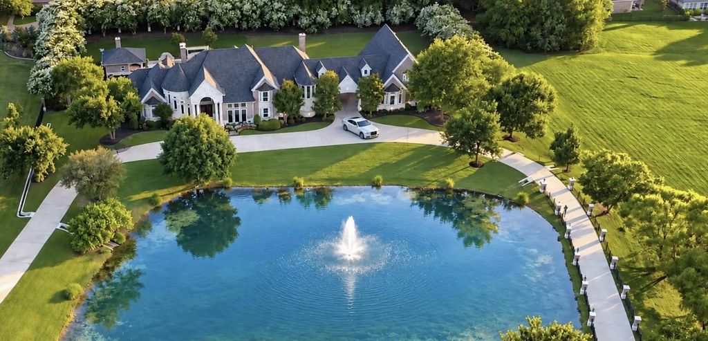 1704 Bison Meadow Lane, Heath