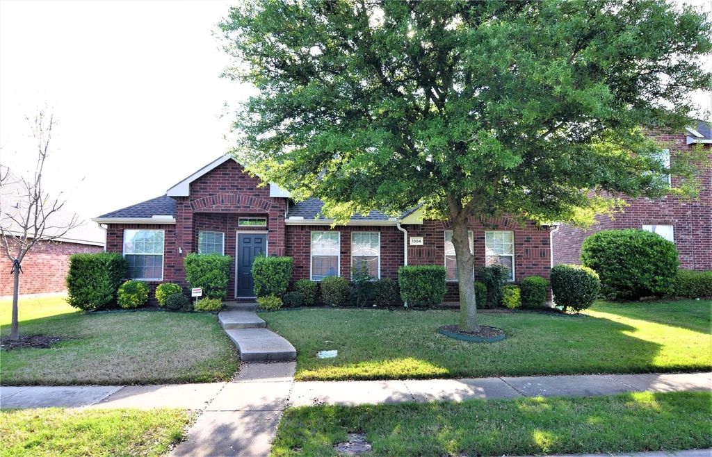 1304 Hansberry Drive, Allen