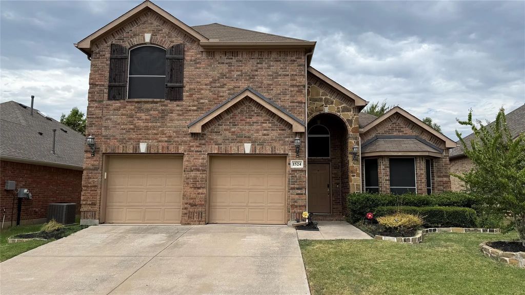1524 Somerset Road, Lewisville