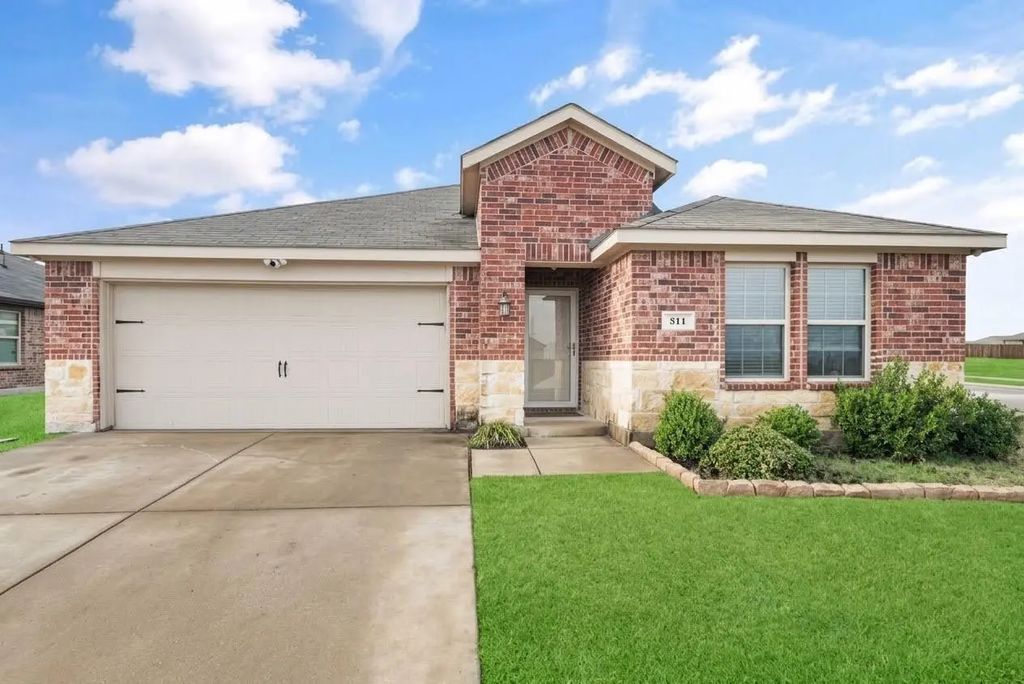 511 Saw Mill Road, Royse City