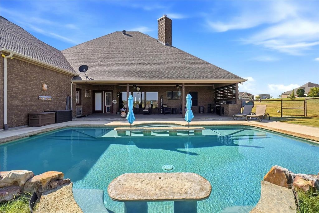6104 High Meadows Drive, Krum