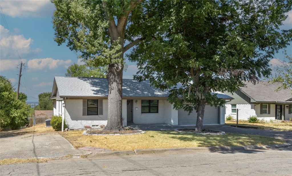 508 Rogers Way, Rockwall