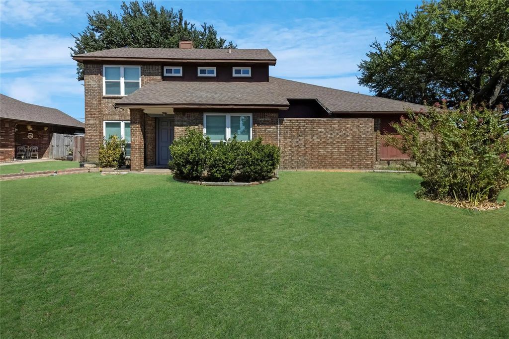 1908 Prairie Creek Trail, Garland