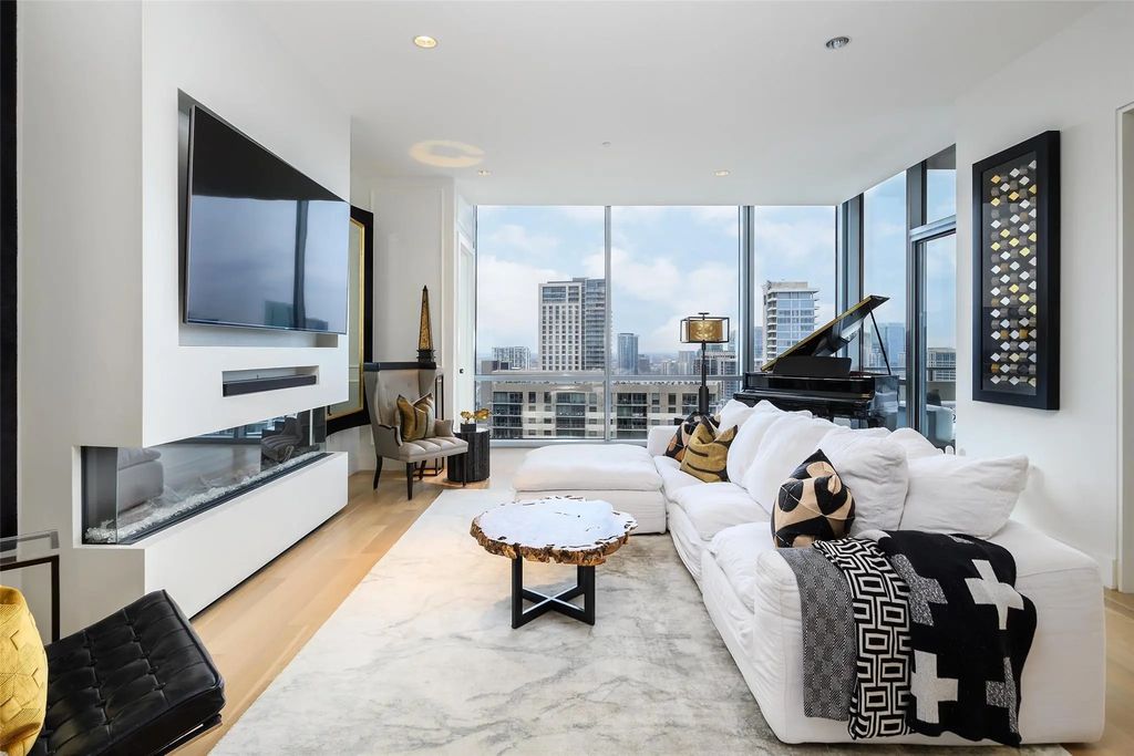 2200 Victory Avenue 2401, Dallas