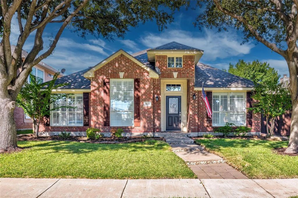 8745 Turnberry Drive, Frisco