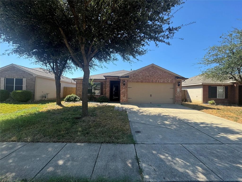 601 Hidden Dale Drive, Fort Worth