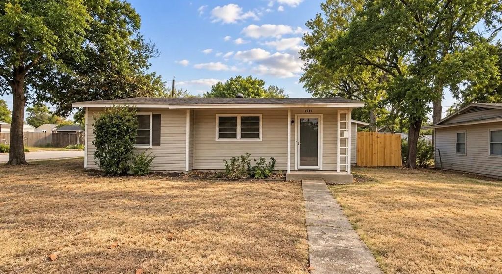1549 Murray Drive, Garland