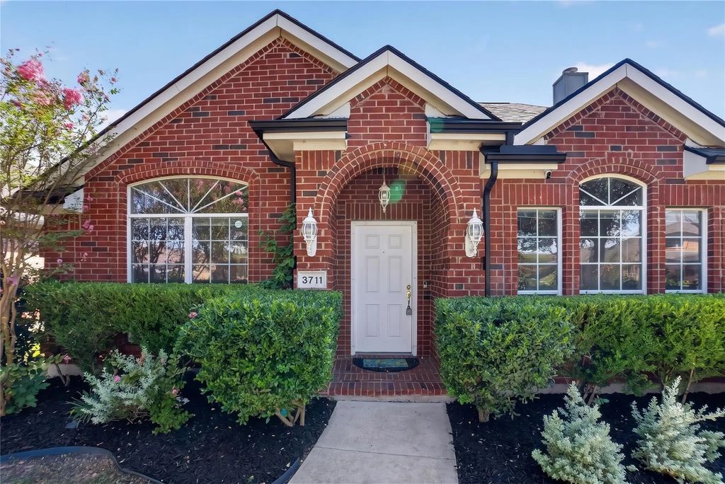 3711 Musketeer Drive, Frisco
