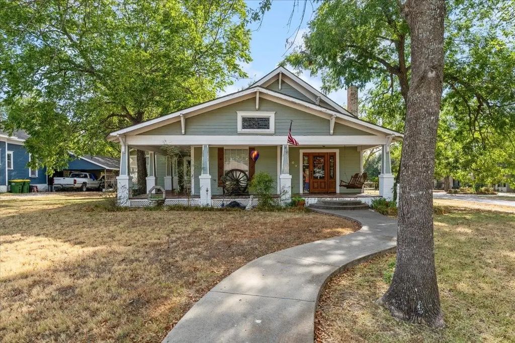 707 N Magnolia Avenue, Hubbard